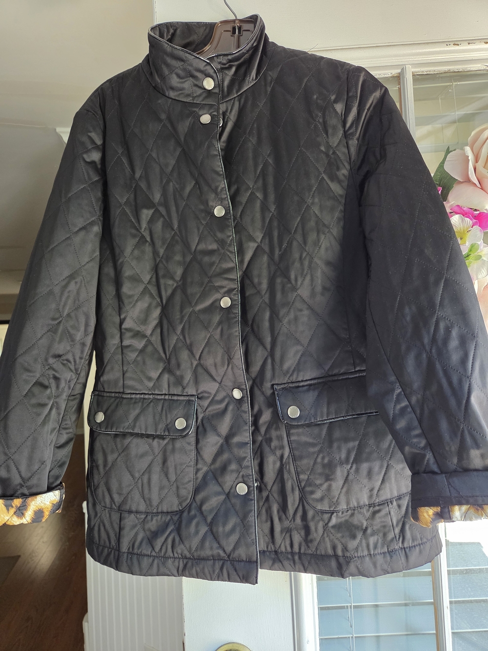 Dana Buchman Womens Quilted Black Snap-Front Jacket Small Like New
